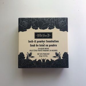 Kat Von D Lock it Powder Foundation